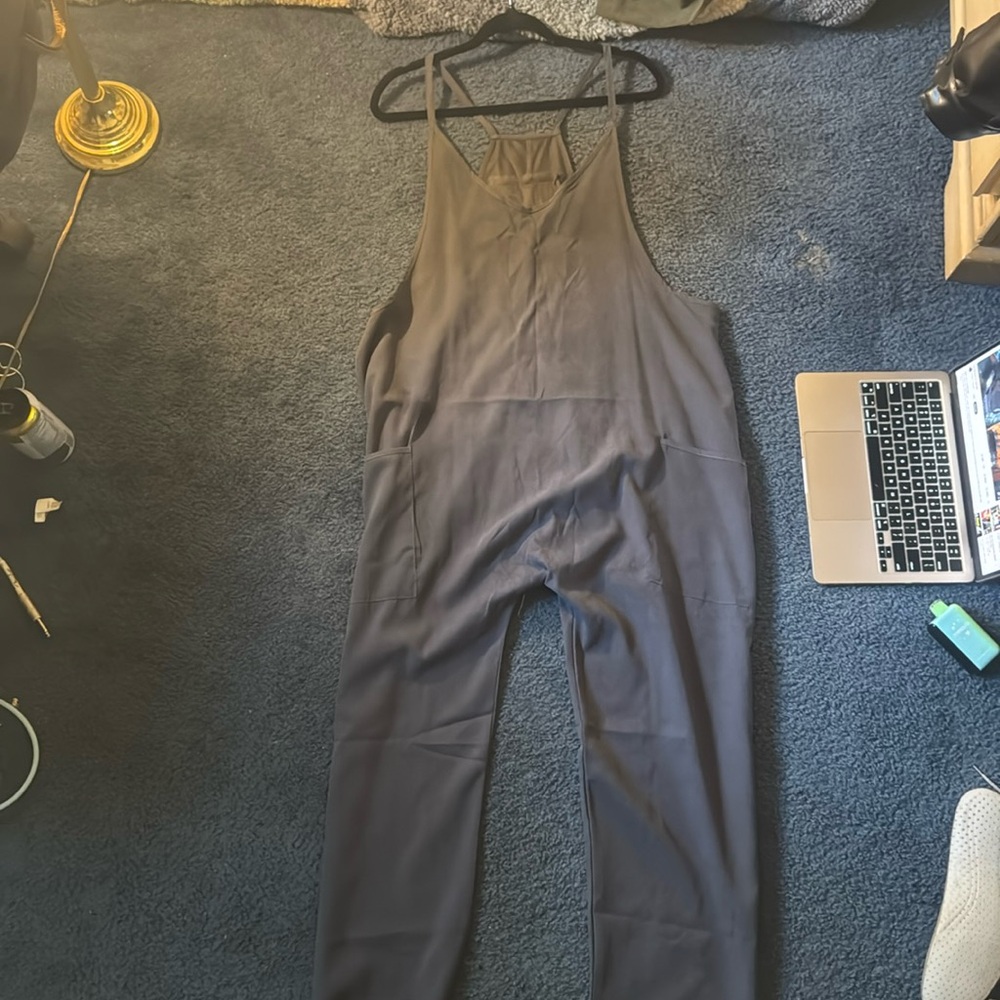 Gray lightweight woman’s jumpsuit